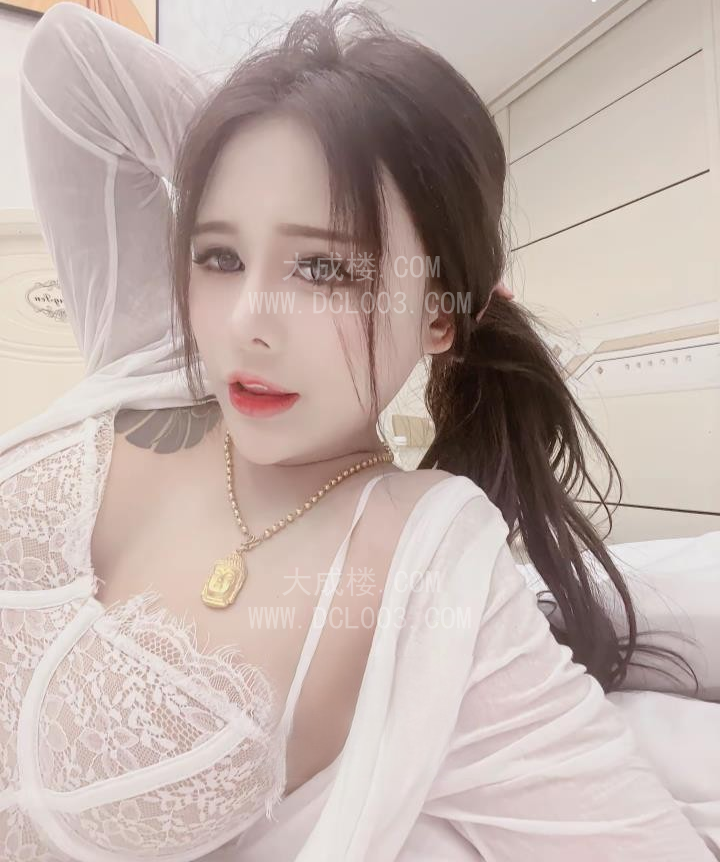 巴克情趣纹身大胸妹