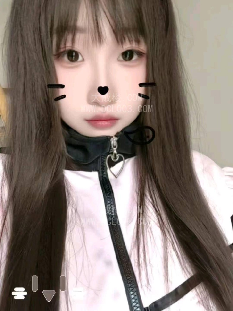 沈阳大胸翘臀小萝莉