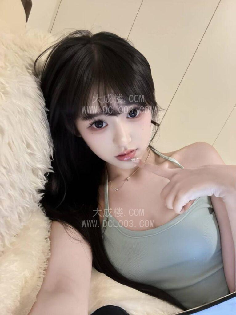 金山白皙嫩妹情侣式服务