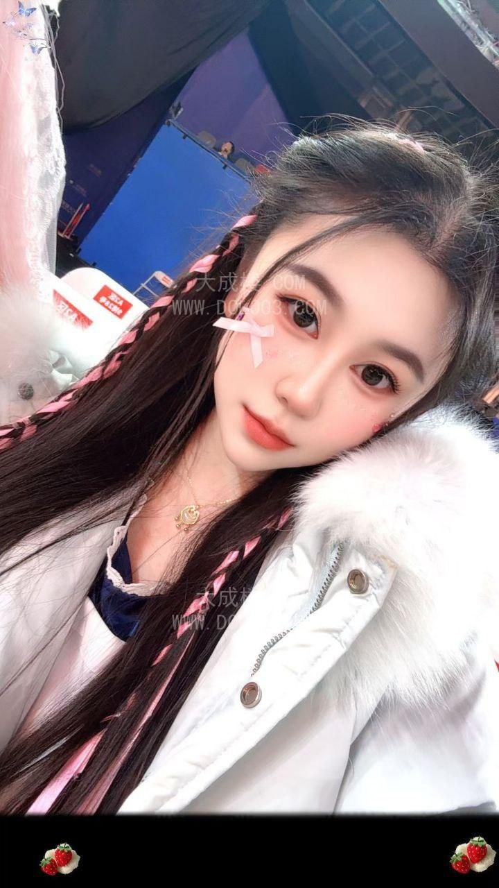 北京coser香菜酱服装多可自带服装
