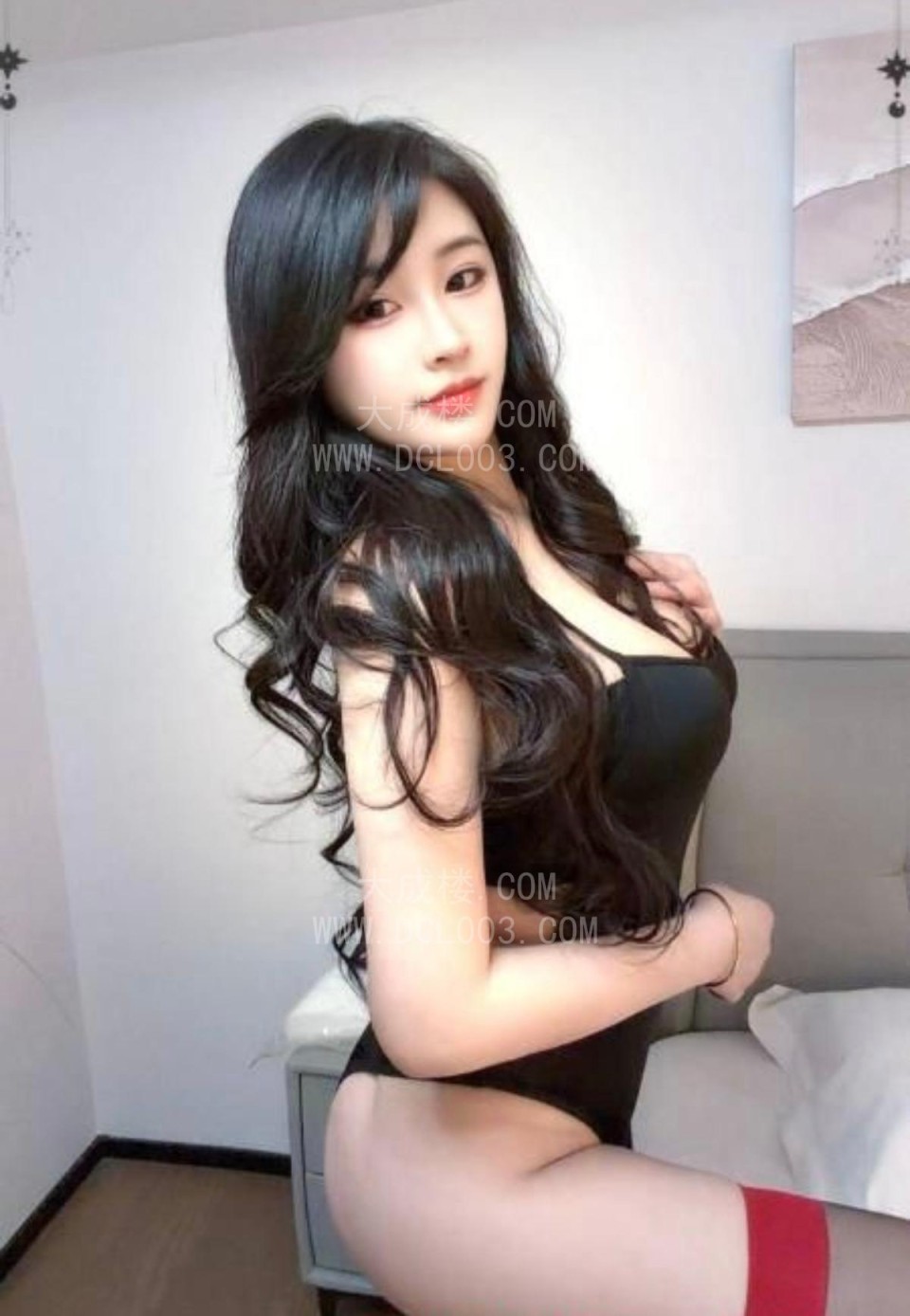 成都制服翘臀大波妹奈奈