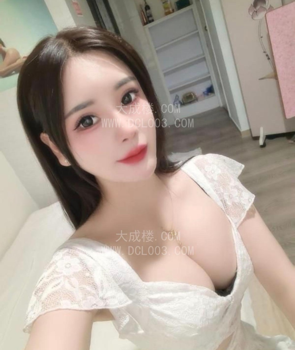 武汉大奶翘臀骚妹子