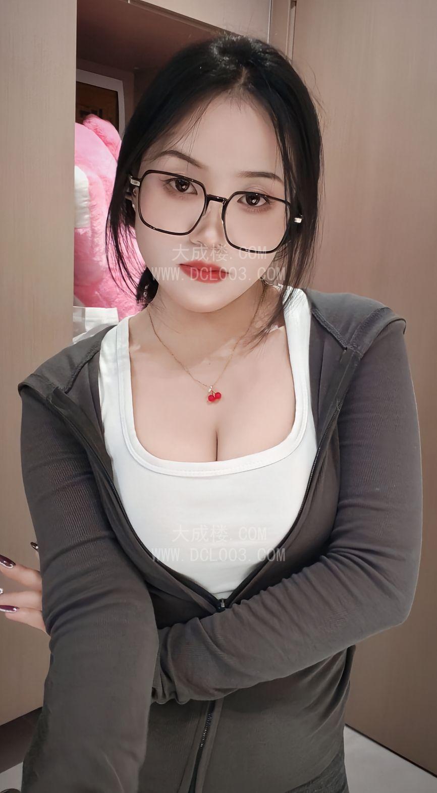浦东成熟大胸女思思
