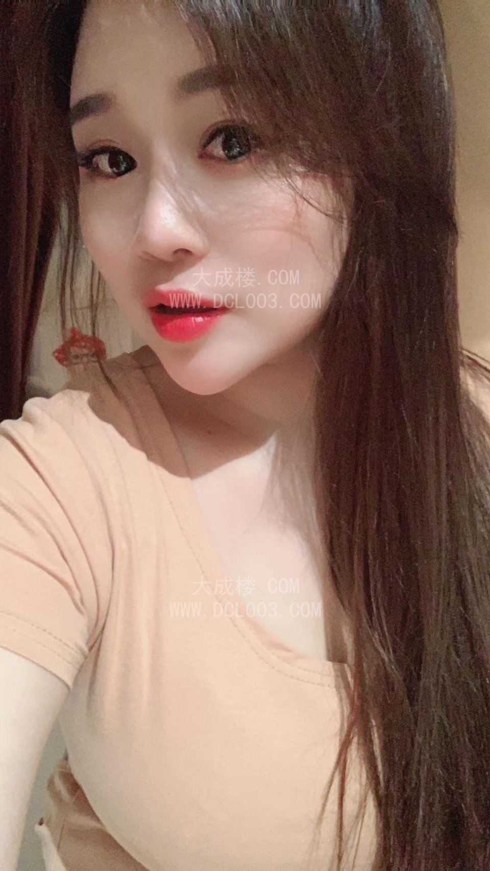 杨浦D罩美胸