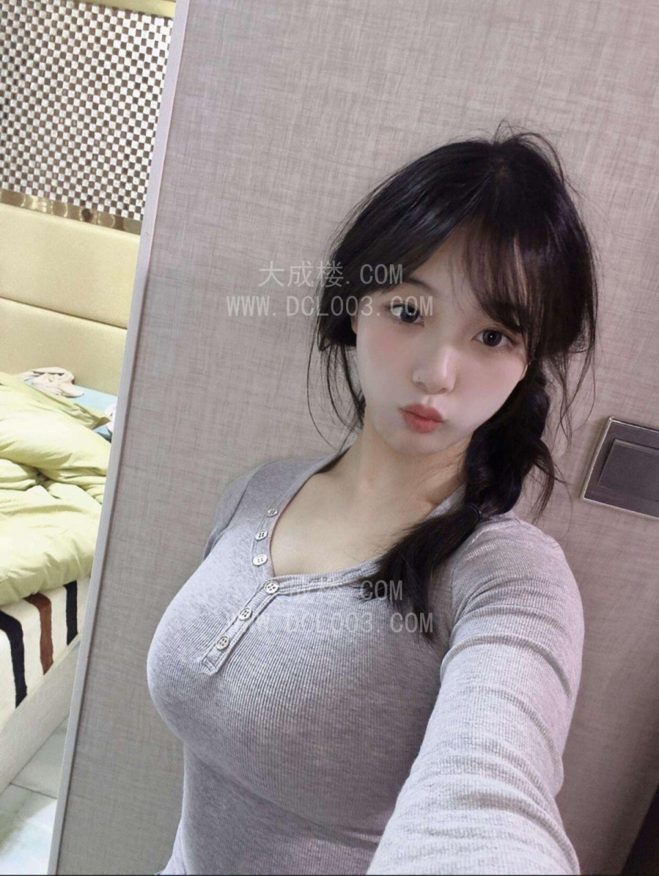 巨乳新人女神七七