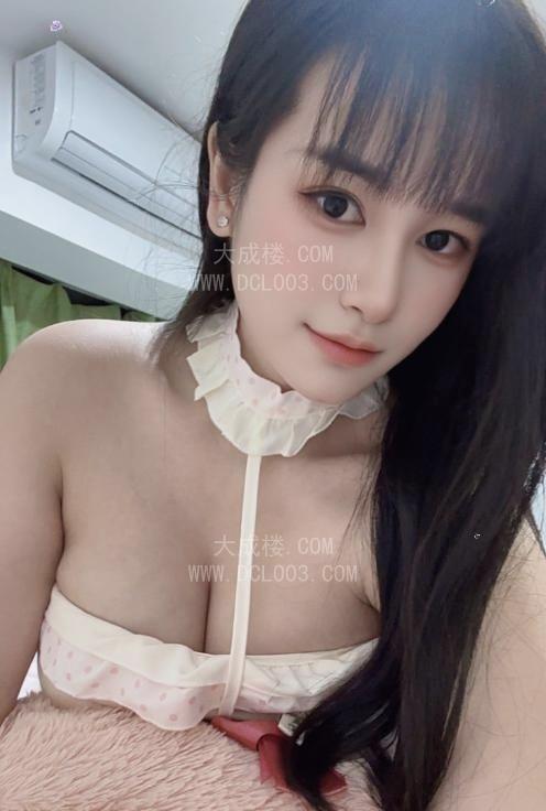 龙岗性感迷人小姐姐