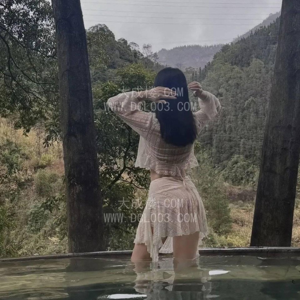黄埔性感美眉沐菲