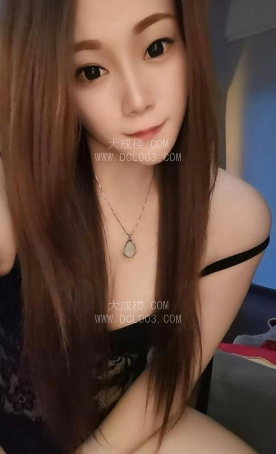 龙华大胸性感小姐姐