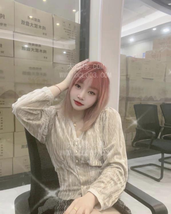 南开小嫩妹萱儿
