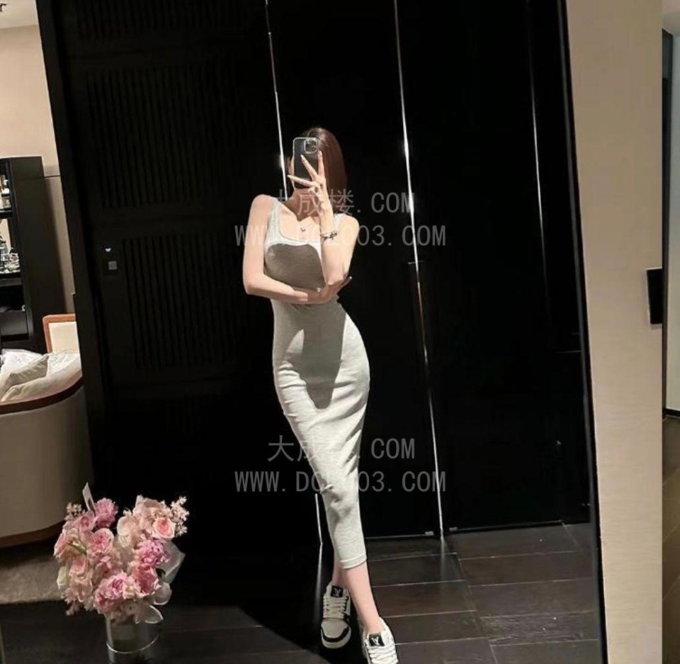 妹子身材火辣性感
