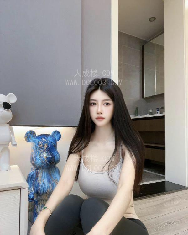 天然大胸颜值老师
